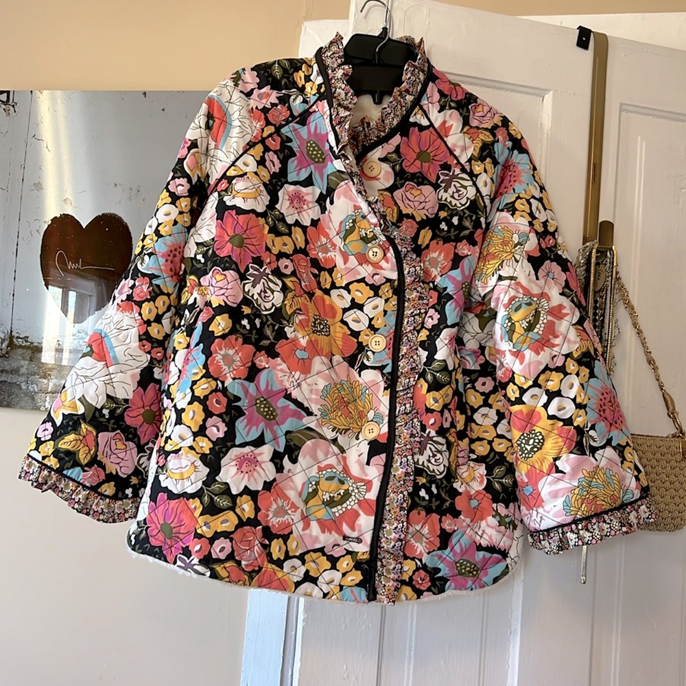 NWOT Bundle  Women’s Floral Quilted Button Front Jacket Sherpa lining Size M/L